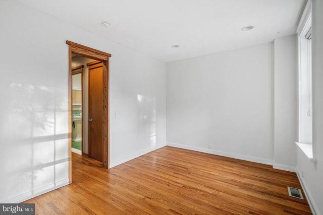 333 S 6TH ST, Philadelphia, PA 19106