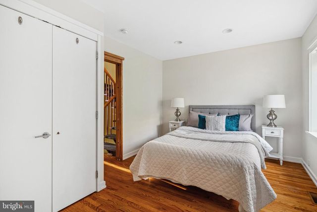 333 S 6TH ST, Philadelphia, PA 19106