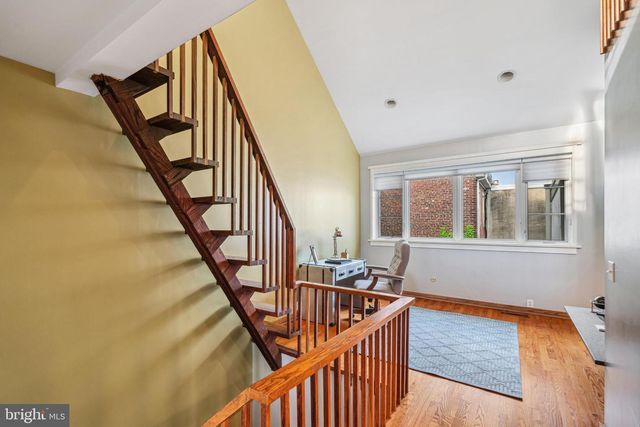 333 S 6TH ST, Philadelphia, PA 19106