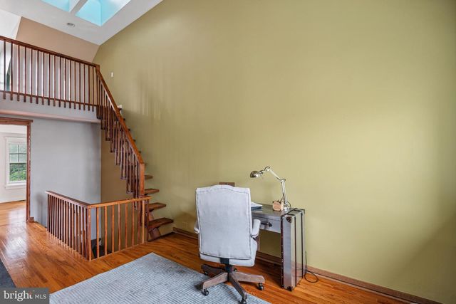 333 S 6TH ST, Philadelphia, PA 19106