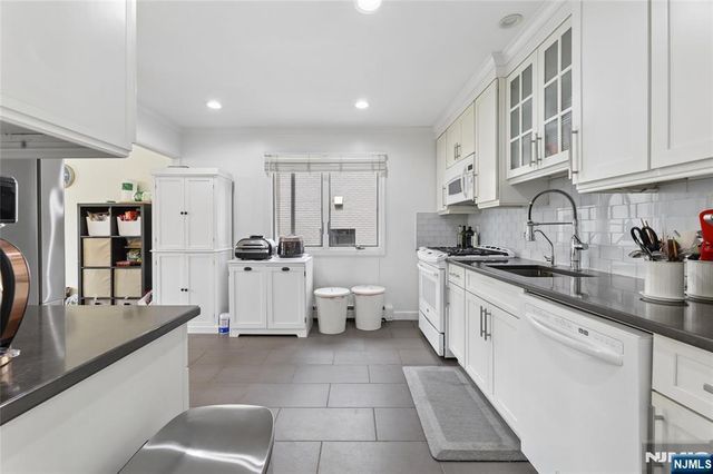 1435 14th Street, Fort Lee, NJ 07024