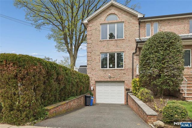 1435 14th Street, Fort Lee, NJ 07024