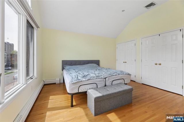 1435 14th Street, Fort Lee, NJ 07024