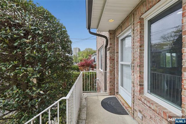 1435 14th Street, Fort Lee, NJ 07024