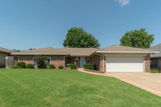 9009 N MacArthur Terrace, Oklahoma City, OK 73132