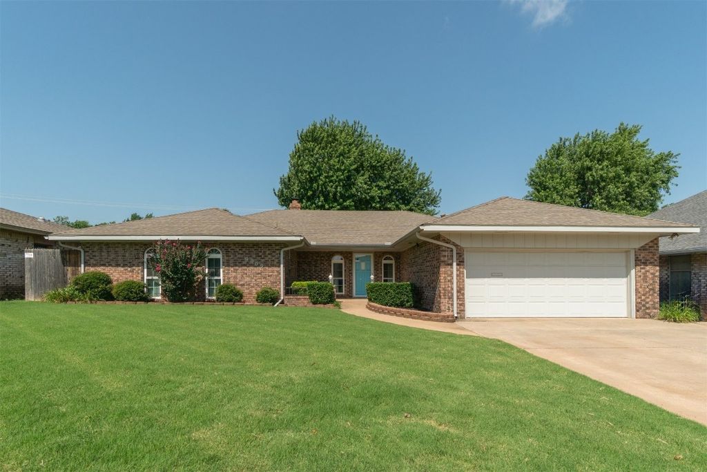 9009 N MacArthur Terrace, Oklahoma City, OK 73132