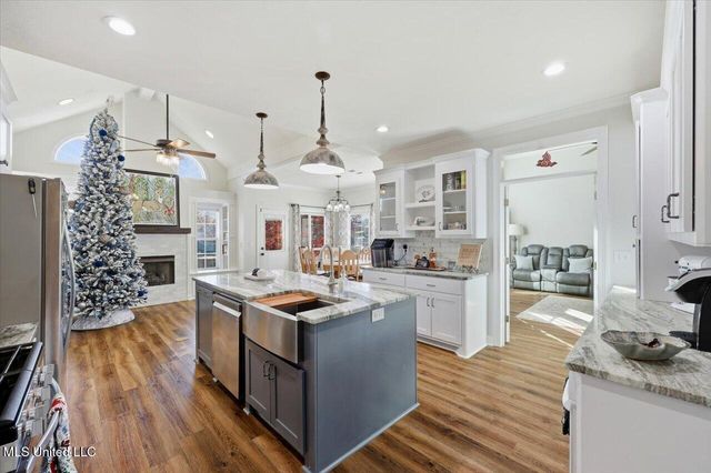 513 Windsor Drive, Brandon, MS 39047