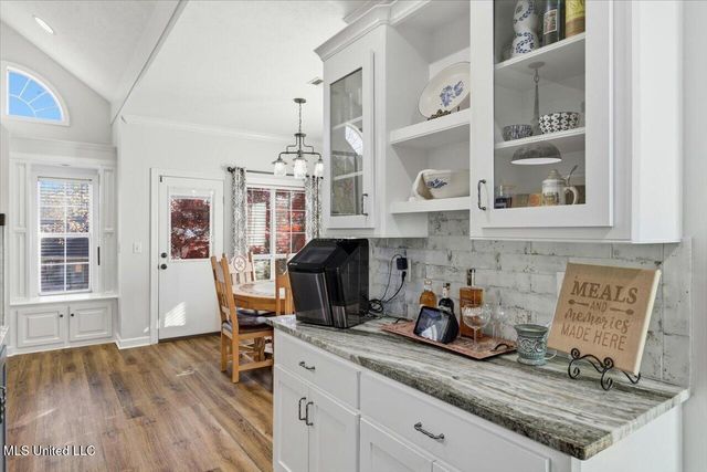 513 Windsor Drive, Brandon, MS 39047