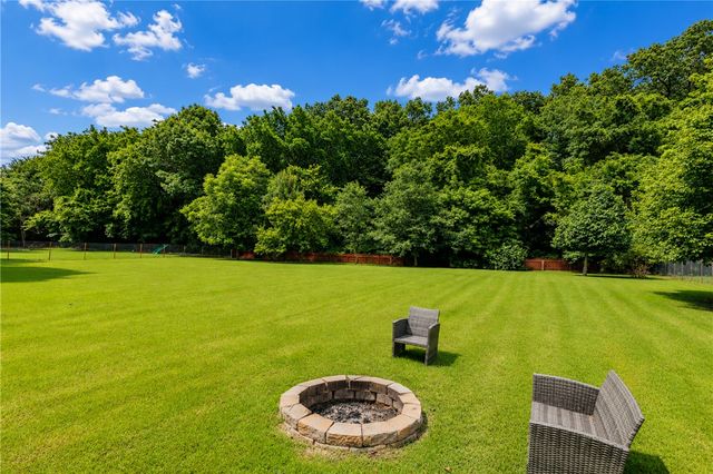 612 Whitcliff Drive, Cave Springs, AR 72718