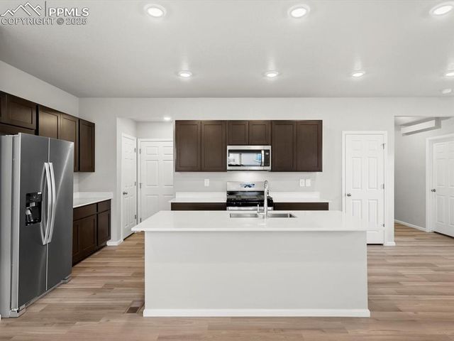 6786 Roundtail Way, Colorado Springs, CO 80925