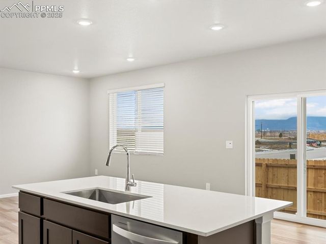 6786 Roundtail Way, Colorado Springs, CO 80925