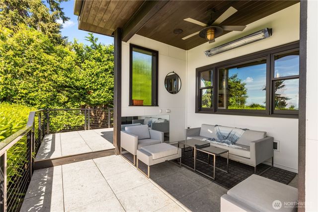 10510 NE 44th Street, Kirkland, WA 98033