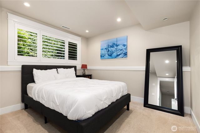 10510 NE 44th Street, Kirkland, WA 98033