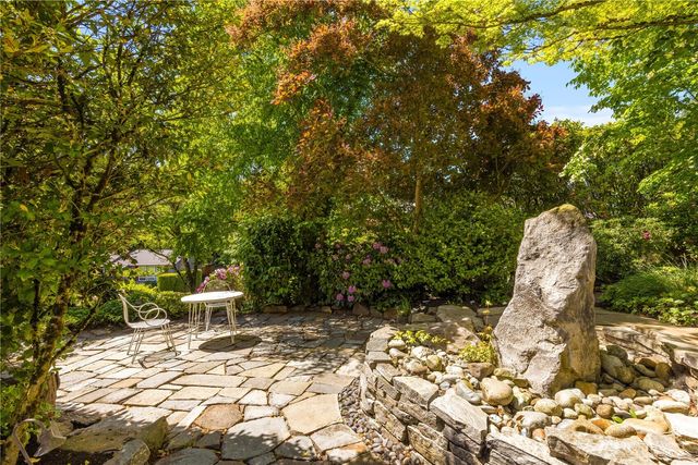 10510 NE 44th Street, Kirkland, WA 98033
