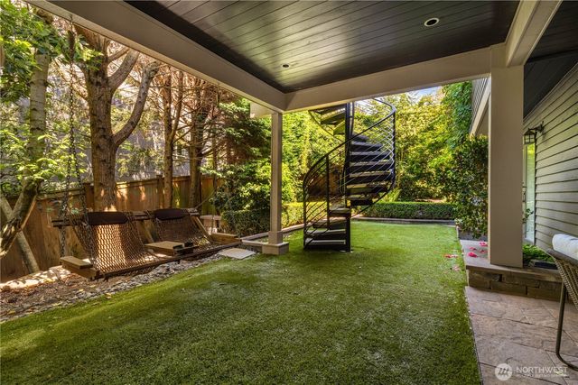 10510 NE 44th Street, Kirkland, WA 98033