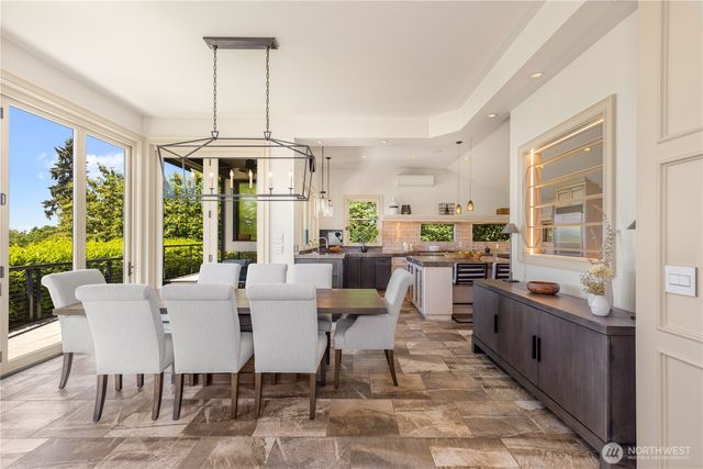 10510 NE 44th Street, Kirkland, WA 98033