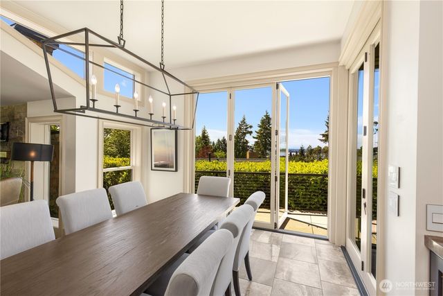 10510 NE 44th Street, Kirkland, WA 98033