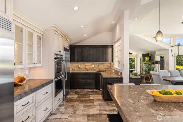 10510 NE 44th Street, Kirkland, WA 98033
