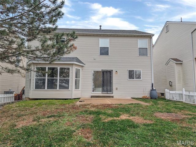 488 Fortress Court, St Charles, MO 63303