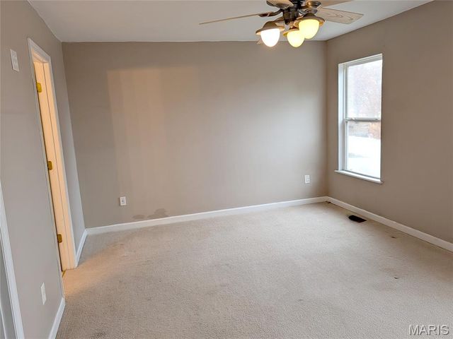 488 Fortress Court, St Charles, MO 63303