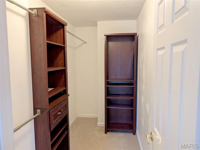 488 Fortress Court, St Charles, MO 63303