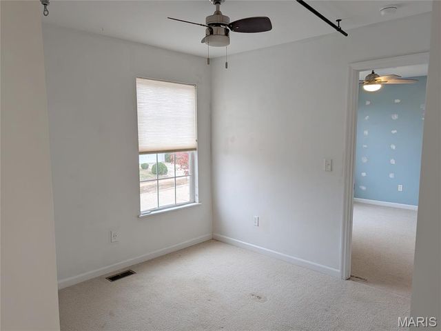 488 Fortress Court, St Charles, MO 63303