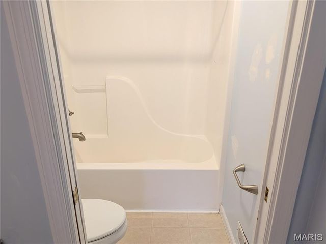 488 Fortress Court, St Charles, MO 63303