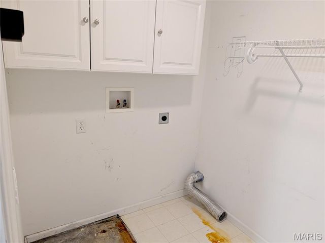 488 Fortress Court, St Charles, MO 63303