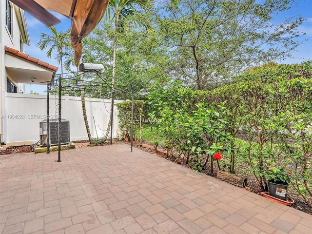 20973 NW 1st Dr, Pembroke Pines, FL 33029