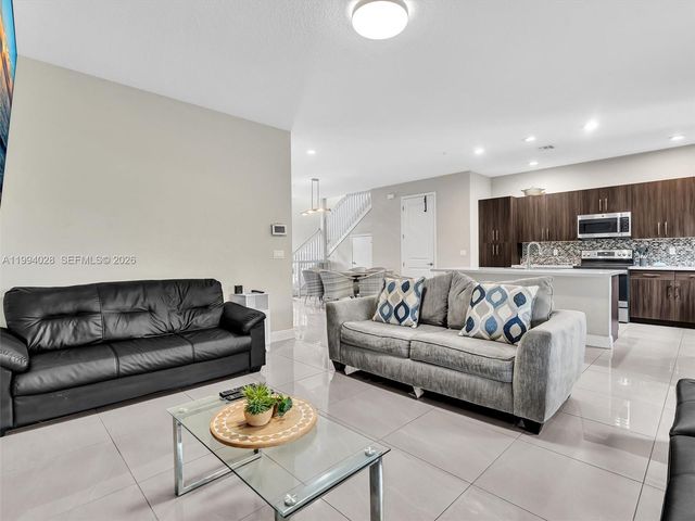 20973 NW 1st Dr, Pembroke Pines, FL 33029