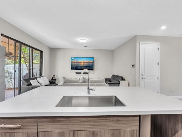 20973 NW 1st Dr, Pembroke Pines, FL 33029