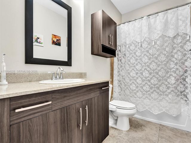 20973 NW 1st Dr, Pembroke Pines, FL 33029