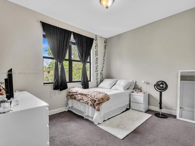 20973 NW 1st Dr, Pembroke Pines, FL 33029