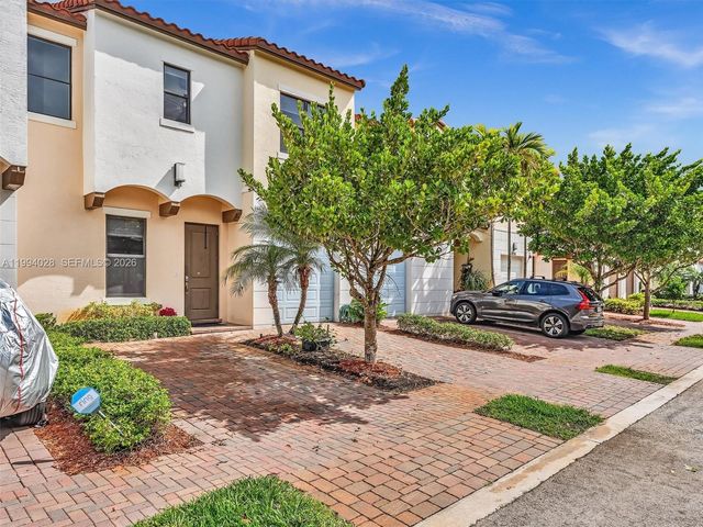 20973 NW 1st Dr, Pembroke Pines, FL 33029