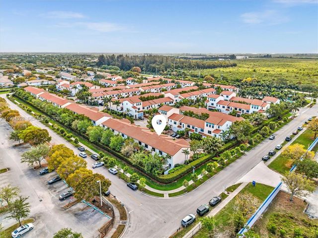 20973 NW 1st Dr, Pembroke Pines, FL 33029