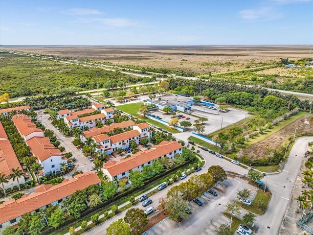 20973 NW 1st Dr, Pembroke Pines, FL 33029