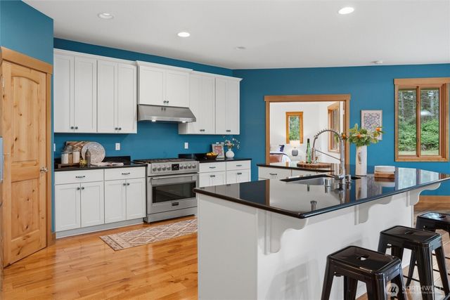 8283 NE 360th Street, Kingston, WA 98346