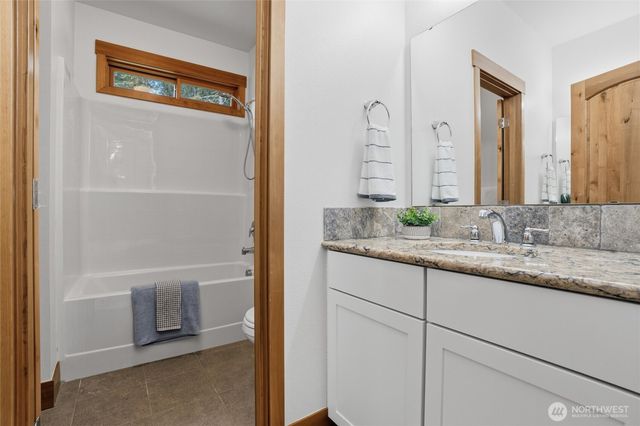 8283 NE 360th Street, Kingston, WA 98346