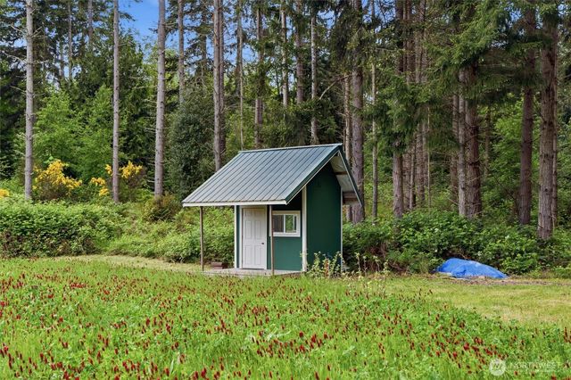 8283 NE 360th Street, Kingston, WA 98346