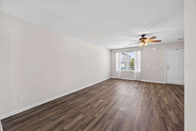 9 Bay Breeze Ln, Beaufort, SC 29907