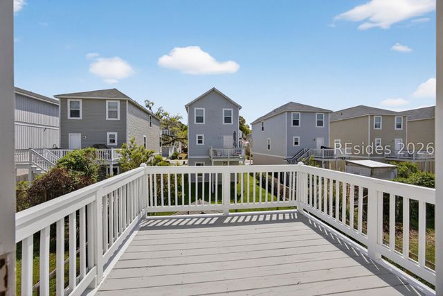 9 Bay Breeze Ln, Beaufort, SC 29907