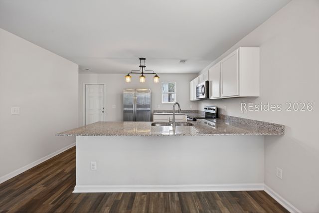 9 Bay Breeze Ln, Beaufort, SC 29907