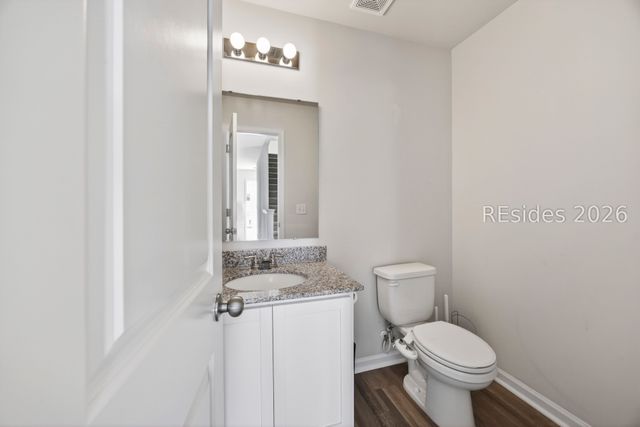 9 Bay Breeze Ln, Beaufort, SC 29907