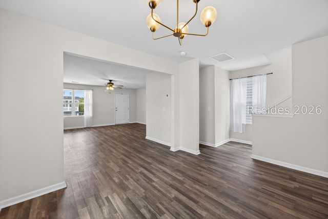 9 Bay Breeze Ln, Beaufort, SC 29907