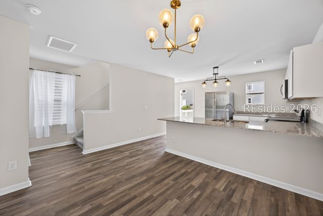 9 Bay Breeze Ln, Beaufort, SC 29907