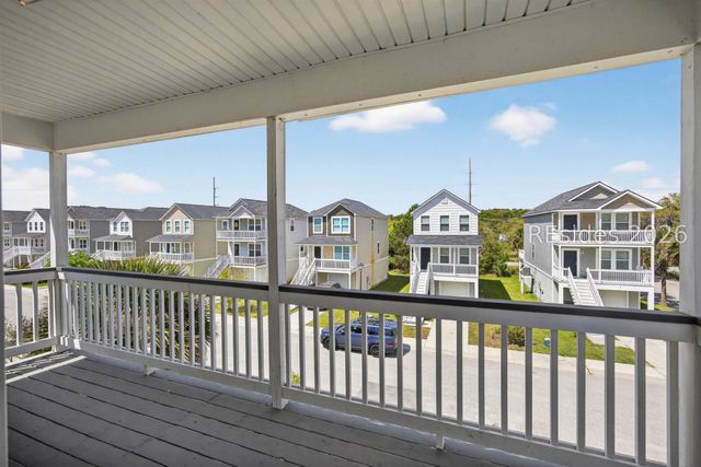 9 Bay Breeze Ln, Beaufort, SC 29907