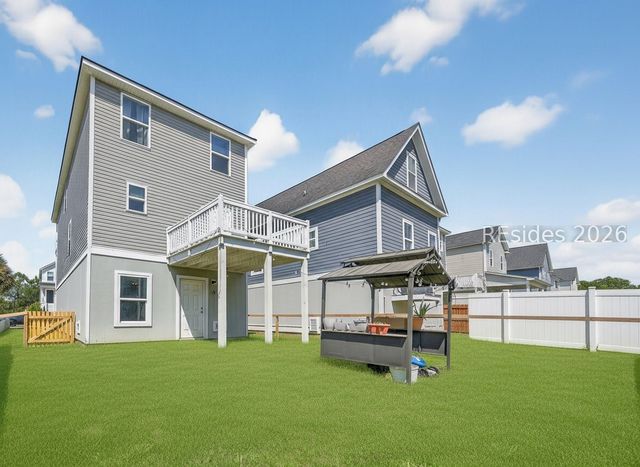 9 Bay Breeze Ln, Beaufort, SC 29907