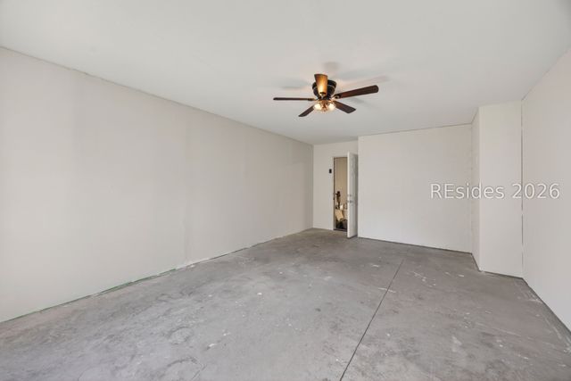 9 Bay Breeze Ln, Beaufort, SC 29907