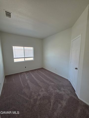 3321 Sungate Drive, Palmdale, CA 93551