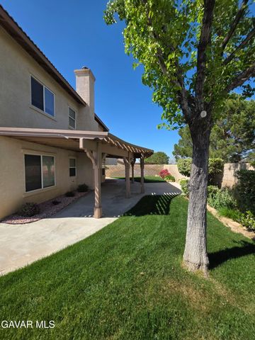 3321 Sungate Drive, Palmdale, CA 93551